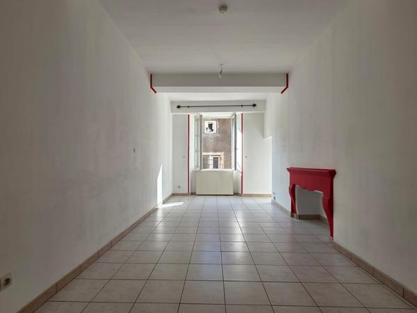 Immeuble 5 pièces - 104 m²