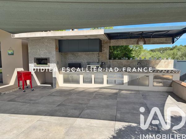 Maison à vendre 5 pièces 233 m² Solliès-Toucas
