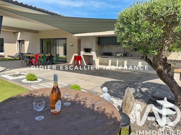 Maison à vendre 5 pièces 233 m² Solliès-Toucas