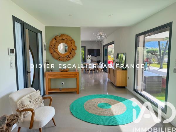 Maison à vendre 5 pièces 233 m² Solliès-Toucas