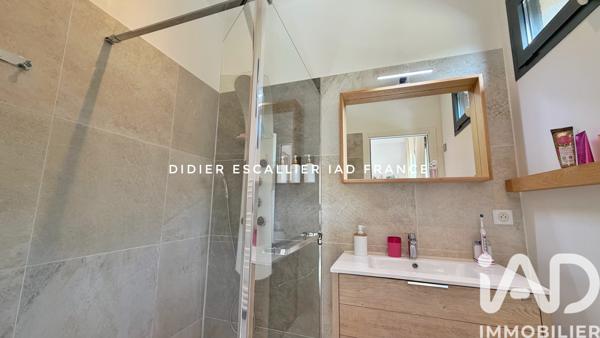 Maison à vendre 5 pièces 233 m² Solliès-Toucas