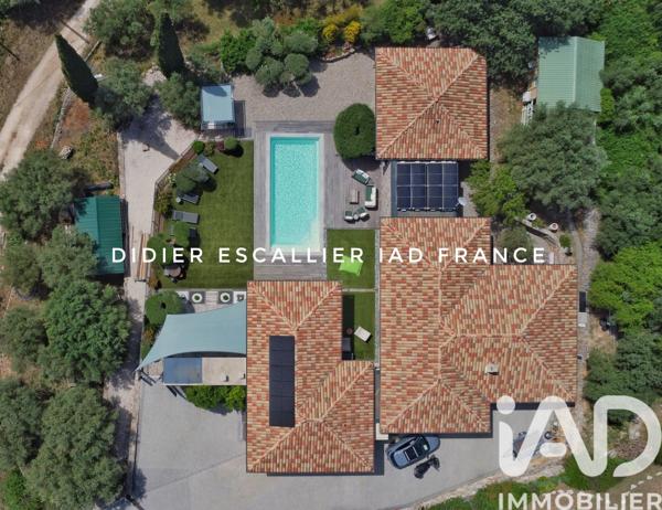Maison à vendre 5 pièces 233 m² Solliès-Toucas