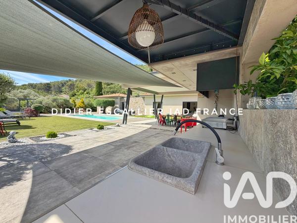Maison à vendre 5 pièces 233 m² Solliès-Toucas