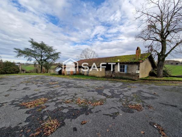 Corps de ferme sur parcelle de 27 189 m², habitation 107 m² de plain-pied.