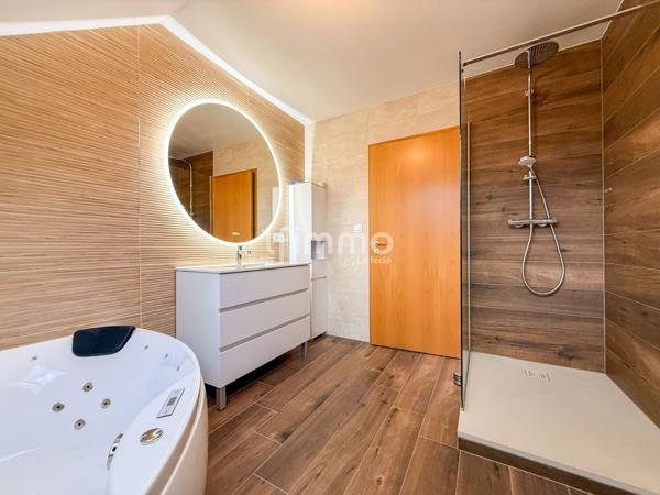 Maison bi-famille de 155m² sur 6,70 ares en quartier résidentiel