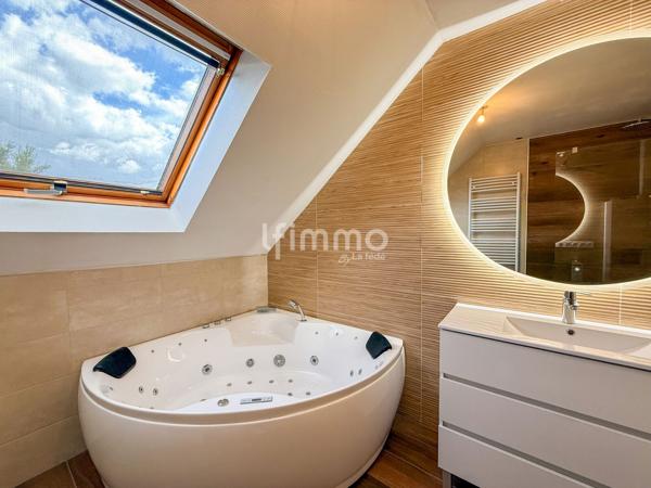 Maison bi-famille de 155m² sur 6,70 ares en quartier résidentiel