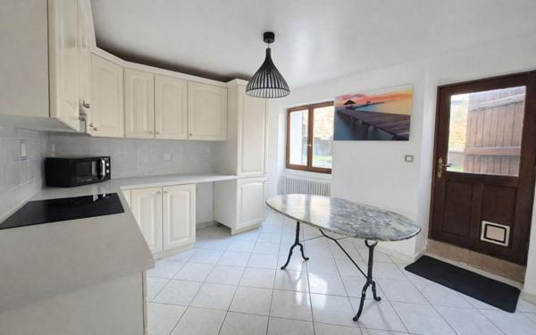 Maison à louer    4 pièces •  Chambourcy