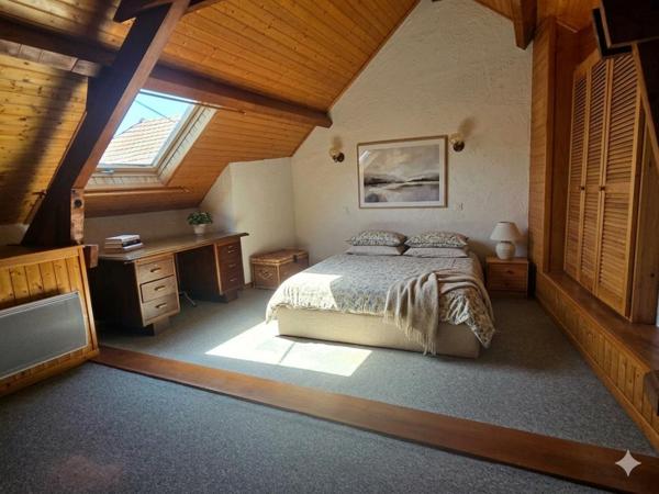 Maison Le Mayet De Montagne 8 pièce(s) 135 m2