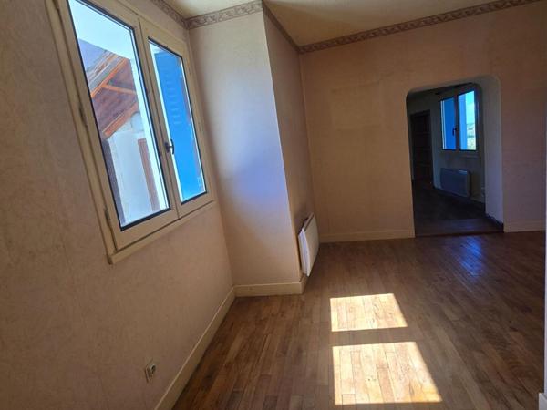 Maison Le Mayet De Montagne 8 pièce(s) 135 m2