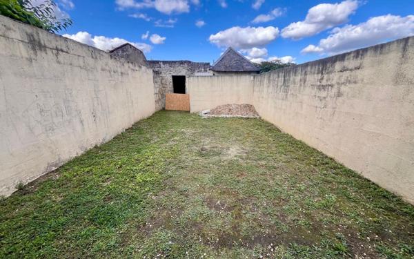 Maison à vendre    2 pièces •  Châtellerault