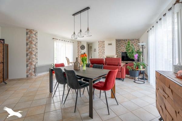 Maison à vendre |  Le Fouilloux |  6 pièces | 140 m²