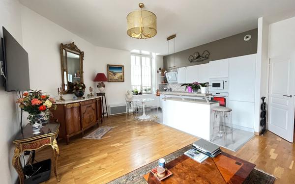 Appartement à vendre    3 pièces • 65,52 m2 La Rochelle