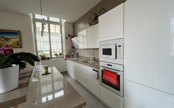 Appartement à vendre    3 pièces • 65,52 m2 La Rochelle