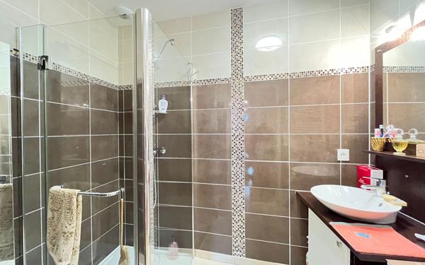 Appartement à vendre    3 pièces • 65,52 m2 La Rochelle