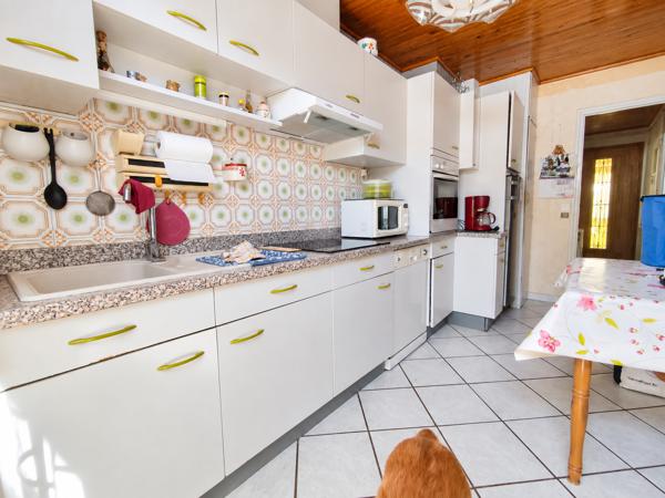 Maison
         5 pièces
        - 67 m² 219 000 € *