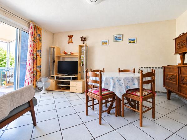 Maison
         5 pièces
        - 67 m² 219 000 € *