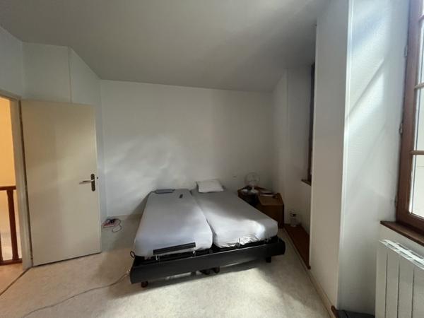 Immeuble à vendre |  Saint-Jean-d'Angély |  254 m²