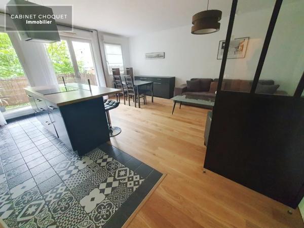 APPARTEMENT AVEC BALCON & GARAGE A VENDRE - VIEUX LILLE - 66 m 2 - 295 000 €