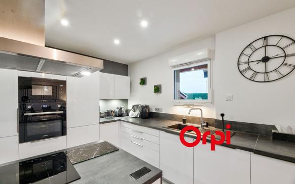 Maison à vendre    5 pièces • 125 m2 Sainte-Consorce