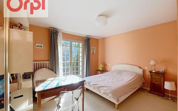 Maison à vendre    8 pièces •  Aspet