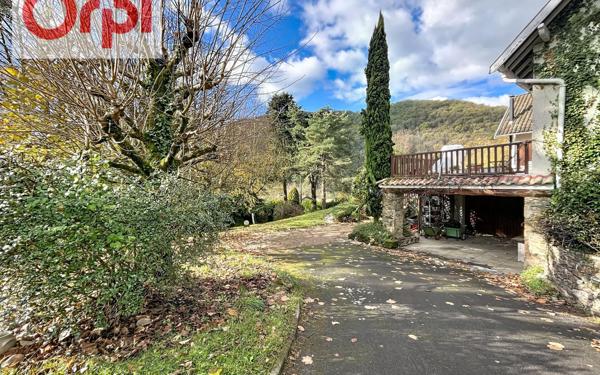 Maison à vendre    8 pièces •  Aspet