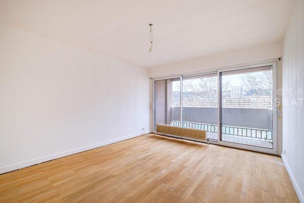 Vente appartement 2 chambres - 6ème étage - vue Rhône - Balcon