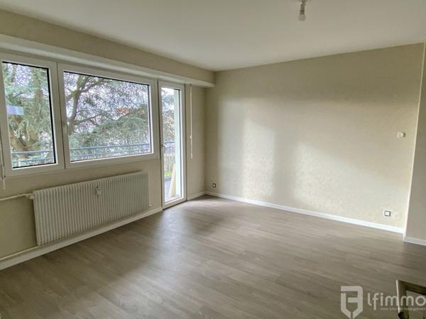 Appartement 4 pièces de 87,74 m² avec balcon, garage, cave et parking