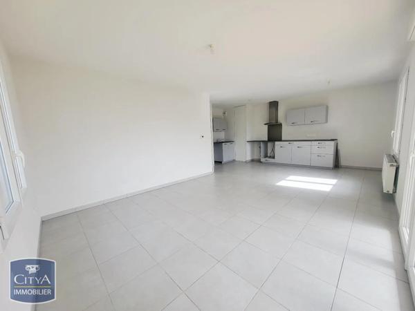 Appartement à louer 3 pièces 66.45m² Le Muy (83490)