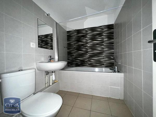 Appartement à louer 2 pièces 49.7m²