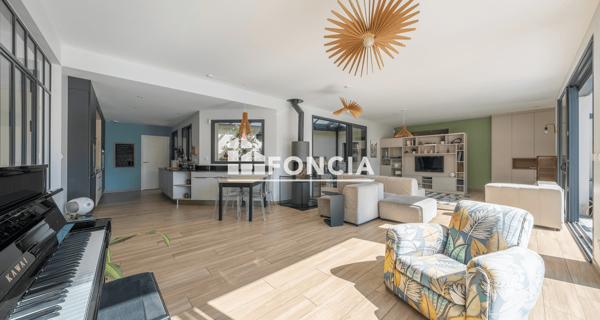 À vendre Maison 7 pièces 283 m² - Mérignac 33700