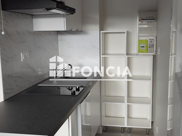 Location Studio 21.09 m² - 52 RUE APPOLINE Saint Martin De Boulogne 62280