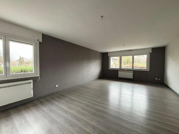 Appartement à louer 5 pièces 90.23m²