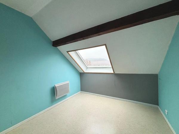 Appartement à louer 5 pièces 90.23m²