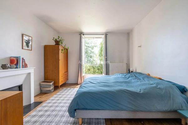 Vente                                                      Maison
                        
                     8 pièces                      180 m2                     à Thorigny-sur-Marne