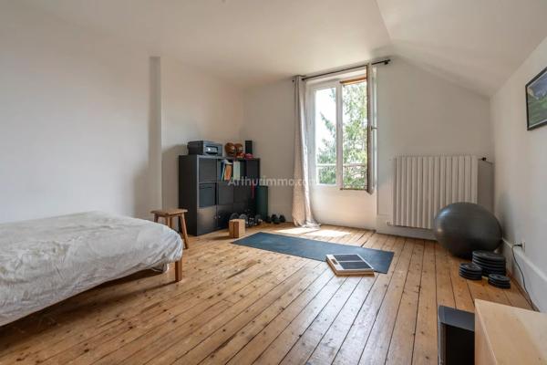 Vente                                                      Maison
                        
                     8 pièces                      180 m2                     à Thorigny-sur-Marne