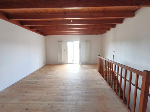 Maison T5 avec garage double et jardin