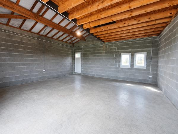 Maison T5 avec garage double et jardin