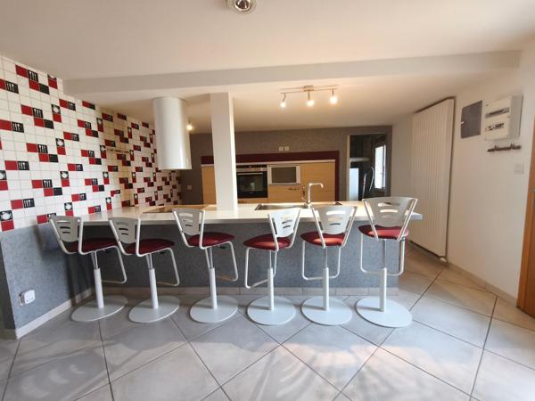 Maison T5 avec garage double et jardin