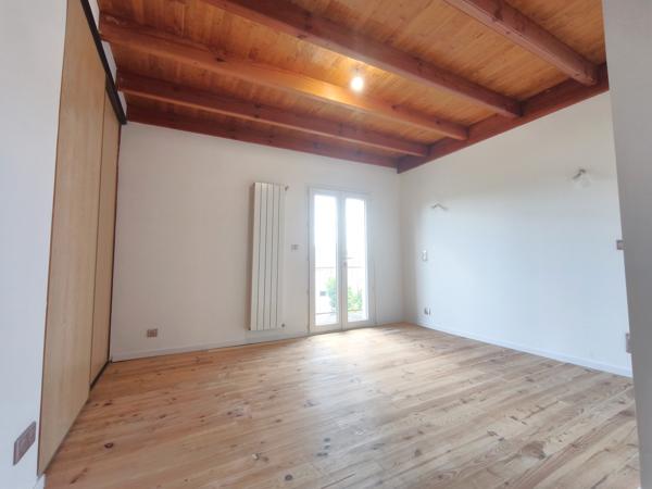 Maison T5 avec garage double et jardin