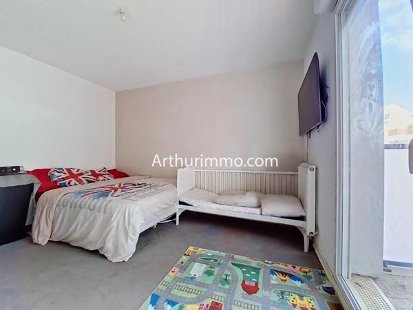 Vente                                                      Appartement
                        
                     2 pièces                      43 m2                     à Limeil-Brévannes