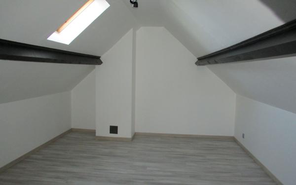 Maison à vendre    2 pièces • 52 m2 Amigny-Rouy