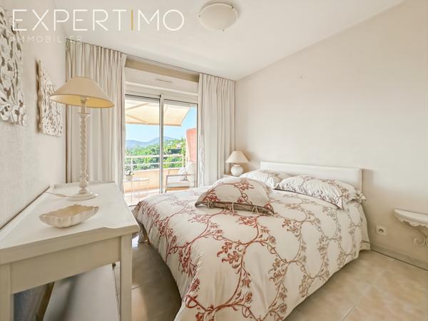 Mandelieu-la-Napoule (06210) Exclusivité Mandelieu les termes somptueux 2 pièces vue mer