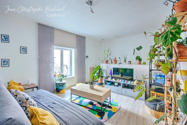 Maison de ville avec local loué 600 €/mois : réduisez votre crédit dès l’achat