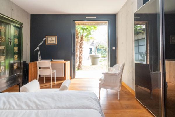 Grande maison d'architecte à 10mn à vélo du centre-ville de La Rochelle