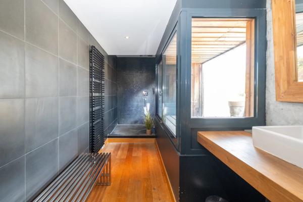 Grande maison d'architecte à 10mn à vélo du centre-ville de La Rochelle