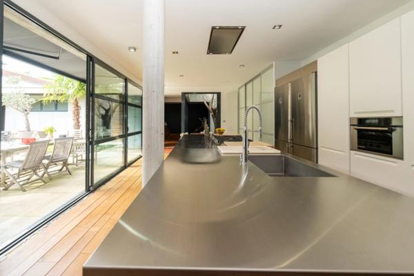 Grande maison d'architecte à 10mn à vélo du centre-ville de La Rochelle