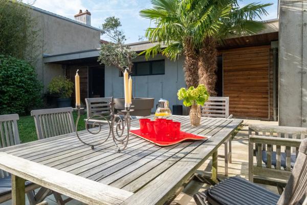 Grande maison d'architecte à 10mn à vélo du centre-ville de La Rochelle