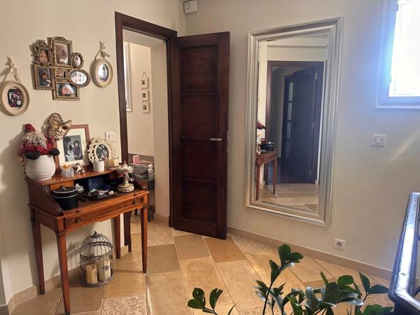 Vente Villa 5 pièces 326 m2 à La Gaude