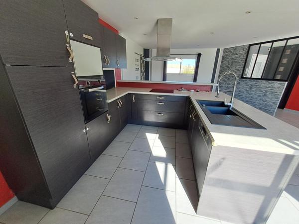 Plain-pied avec 3 chambres proche Fontenay-le-Comte