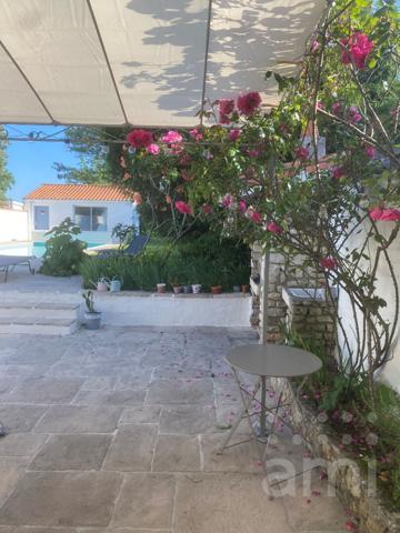 Maison Niort 7 pièce(s) 187 m2